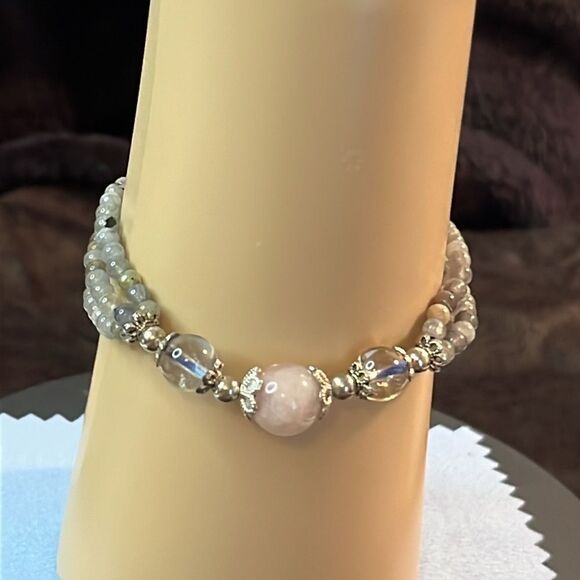 Rose and Clear Quartz with Labradorite Beaded Stretchable Bracelet - Picture 8 of 9